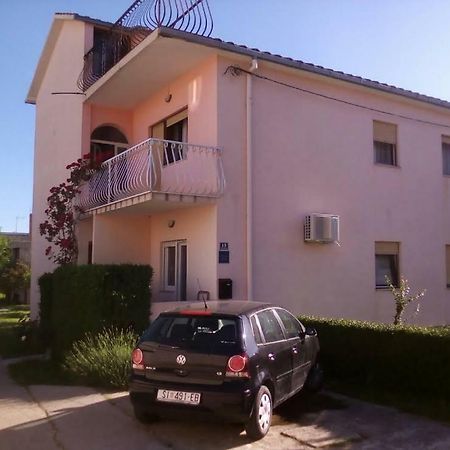 Apartmani Ledenko Kaštela Kültér fotó