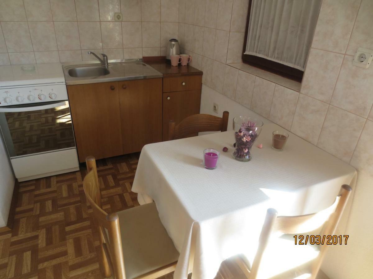 Apartmani Ledenko Kaštela Kültér fotó